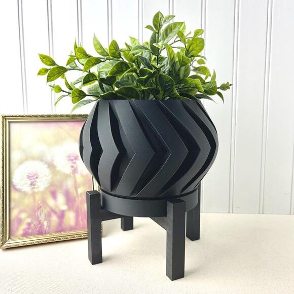 Geometric Indoor Planter Pot, Manse Planter Pot, Swirl Chevron Design - Picture 1 of 10